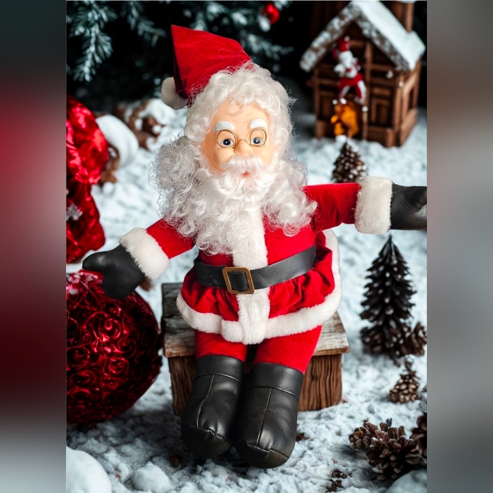 Vintage Santa Doll – Quirky & Charming Holiday Decor